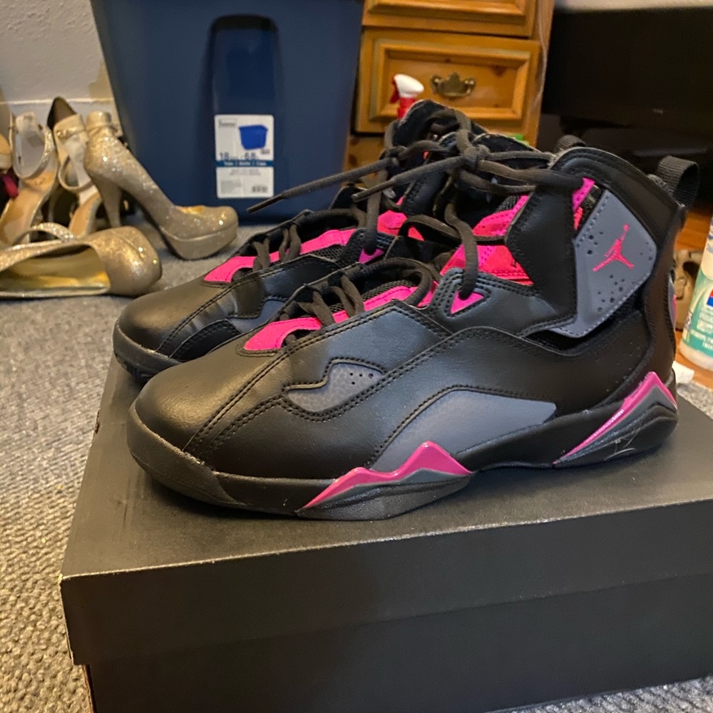 Jordan shoe 7y